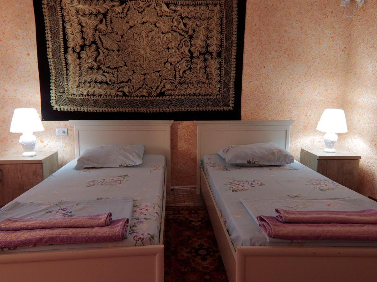 Lion Guest House Bukhara Esterno foto