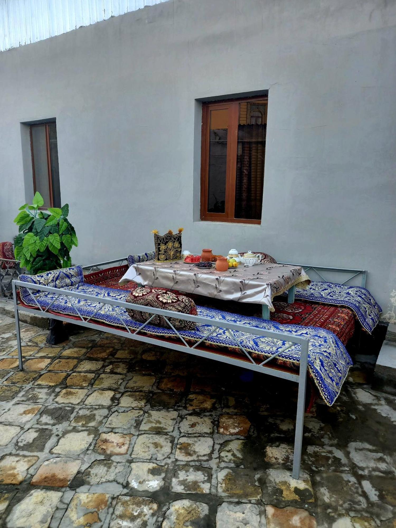 Lion Guest House Bukhara Esterno foto